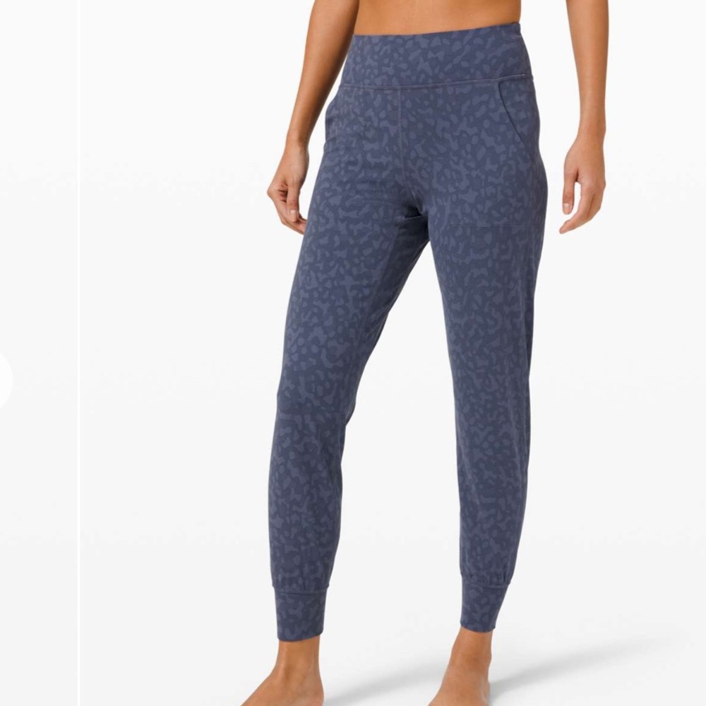 Lululemon Athletica Blue Patterned Jogger